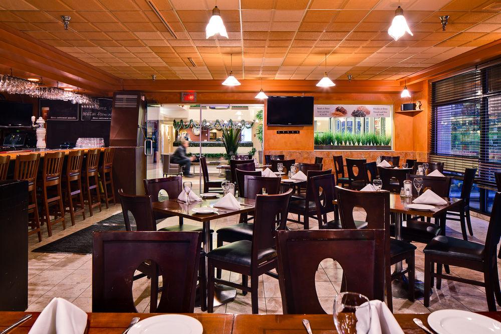 Fairfield Inn By Marriott Montreal Downtown Экстерьер фото