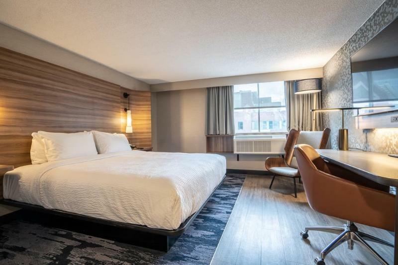 Fairfield Inn By Marriott Montreal Downtown Экстерьер фото